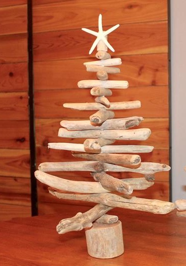 12″ Driftwood Christmas Tree