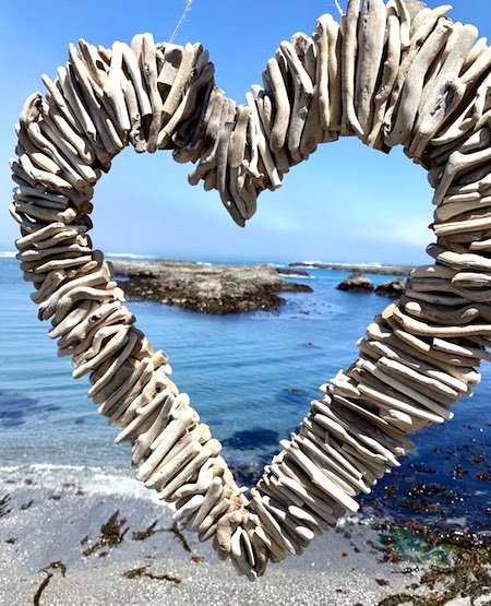 artist: amy - driftwood heart