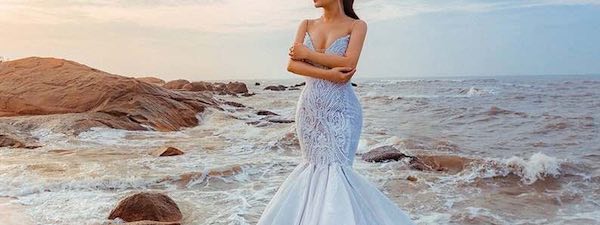 Mermaid Sexy V-Neck Straps Sleeveless Backless Illusion Lace Elegant Petals  Country Long Trailing Wedding Dress - June Bridals