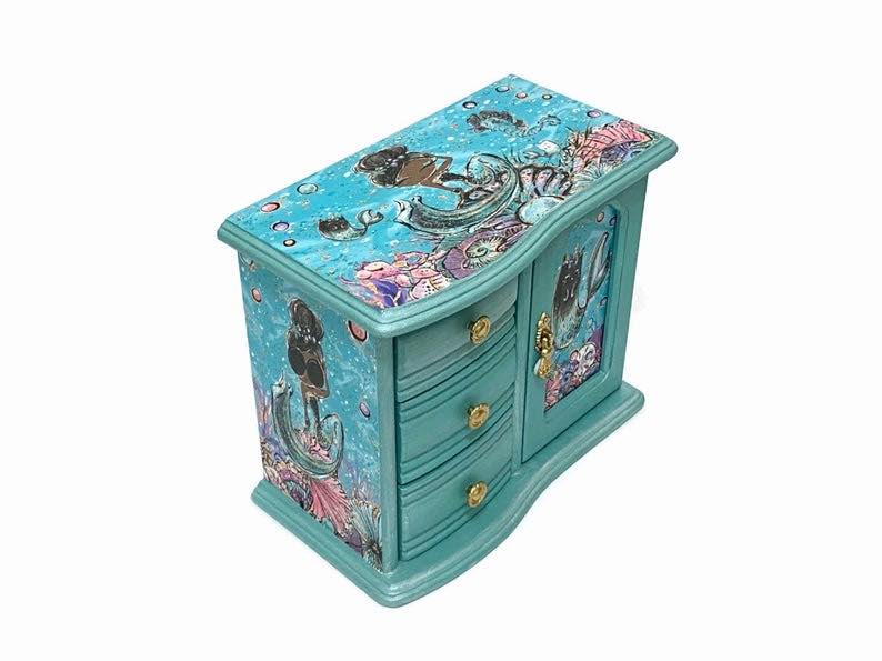 Sea Shell & Lace New Jewelry box With Mermaid Italy Little ceramic trinket 