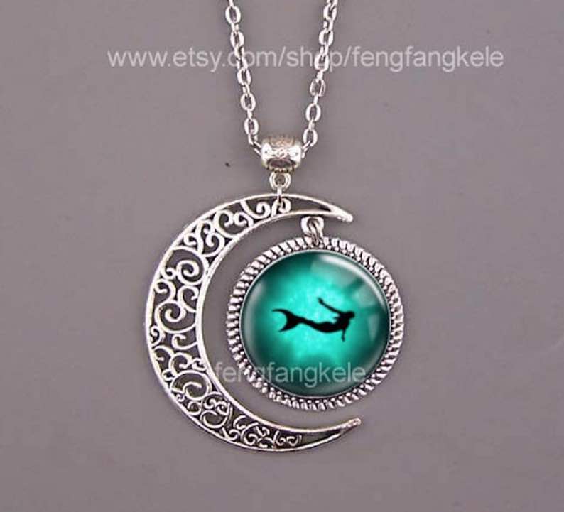 The Daughter of the Sea, Green Mermaid Pendant