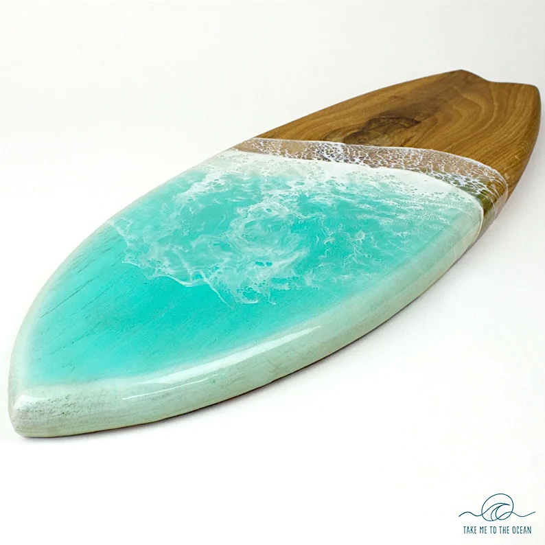 Surfoard Resin on Oak by Wietske Koelma