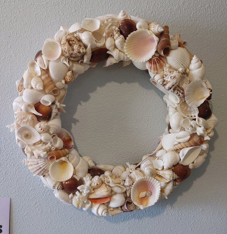 Natural White Shell Wreath